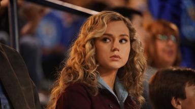 DC's Stargirl 1x7