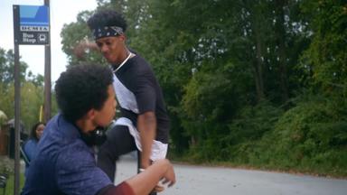 Un Paso Adelante 1x10