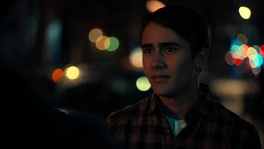 Love, Victor 1x8