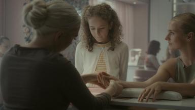 La agente encubierta 1x1